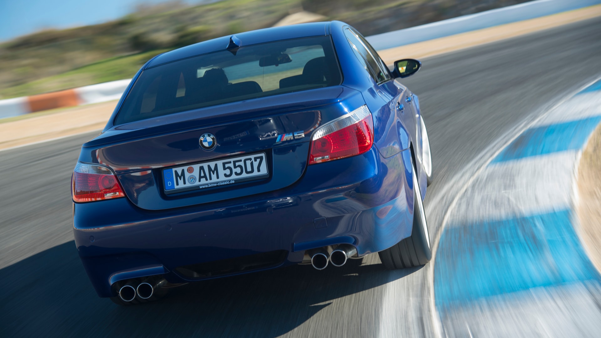 bmw-m5-e60-para-02.jpg